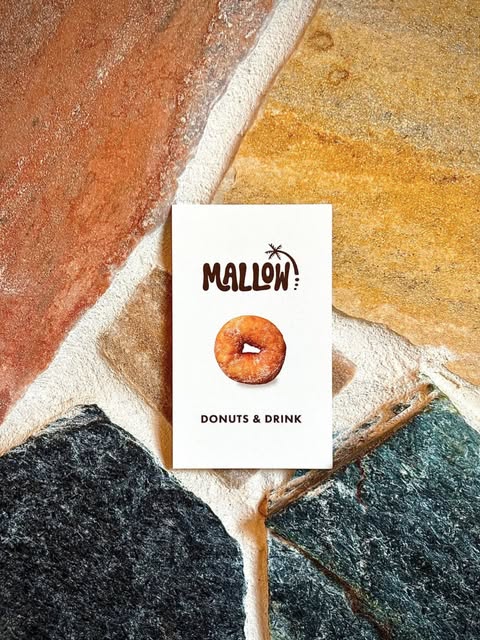 MALLOWのショップカード(DONUTS & DRINK)