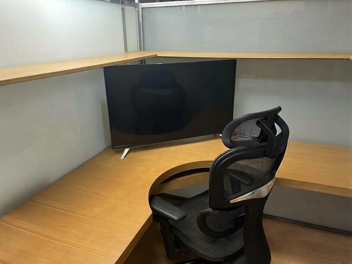 貸オフィス(BOX型)内部の様子