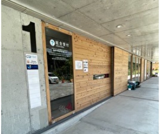 未来ビジネス村 総合受付の入口